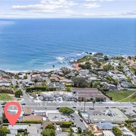 Buy this studio apartment on 216 Cajon Street in Laguna Beach, CA 92651