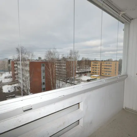Rent this 3 bed apartment on Kyärintie in 26660 Uotila, Finland