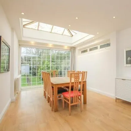 Image 4 - Meadow Drive, London, NW4 1SB, United Kingdom - House for sale