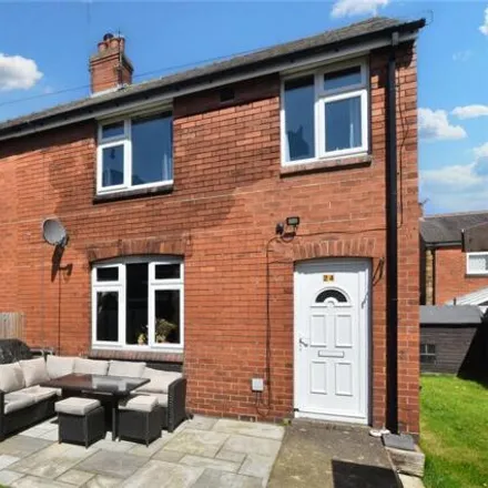 Buy this 3 bed townhouse on Queens Grove in Morley, LS27 0PG