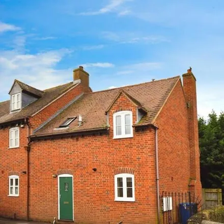 Rent this 3 bed house on Chapel Street Carpark in Chapel Mews, Bicester