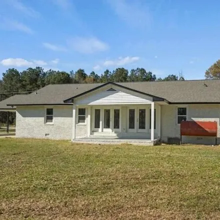 Image 6 - 2462 East Old Marion Highway, Winona, Florence, SC 29506, USA - House for sale