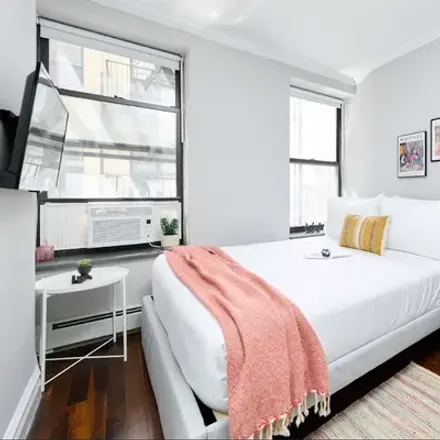 Image 5 - 124 Ridge Street, New York, New York 10002, United States  New York New York - Apartment for rent