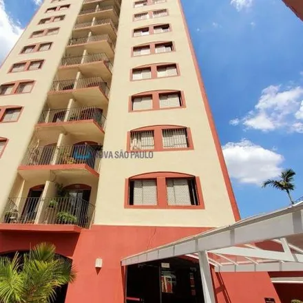 Buy this 3 bed apartment on Rua dos Tapes 41 in Liberdade, São Paulo - SP