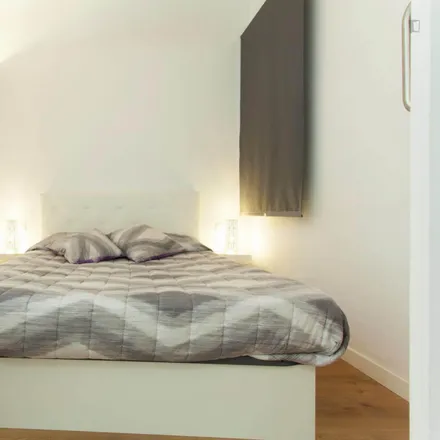 Rent this 1 bed apartment on Pika Tapa in Carrer de Conca, 08001 Barcelona