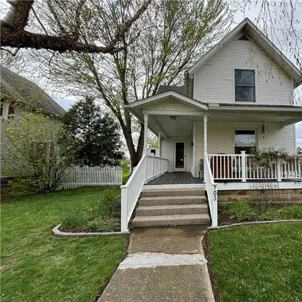 Buy this 4 bed house on 100 Maple Avenue in Archbold, OH 43502