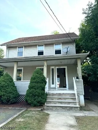 Rent this 4 bed house on 362 Watchung Ave in North Plainfield, New Jersey