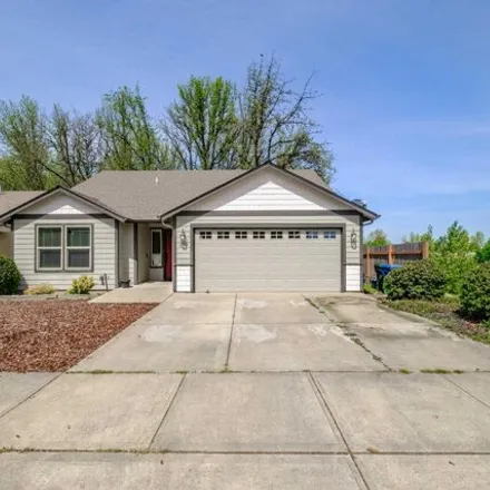 Buy this 3 bed house on 1761 Douglas Avenue Southeast in Salem, OR 97302