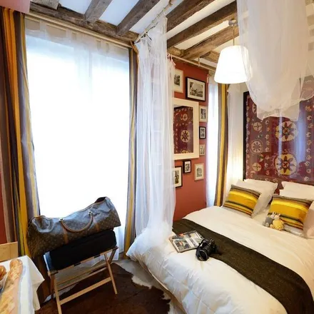 Image 6 - Rue Froissart, 75003 Paris, France - Apartment for rent