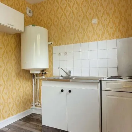 Rent this 1 bed apartment on Collège Jean Macé in Rue des Maréchaux, 62100 Calais