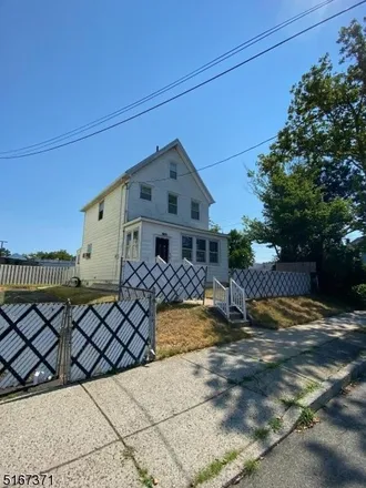 Buy this 3 bed house on Kearny Police Department in Laurel Avenue, Arlington