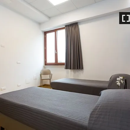 Rent this 2 bed room on Spazio Impero in Via di Acqua Bullicante, 00176 Rome RM