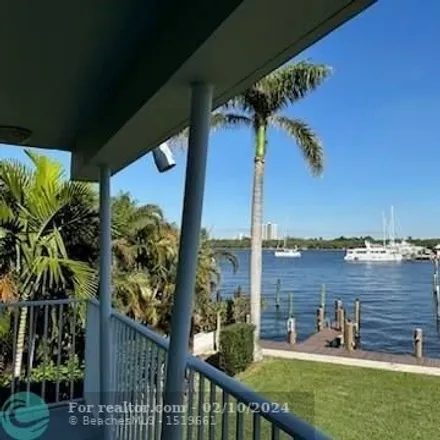 Buy this 2 bed condo on 2755 Yacht Club Boulevard in Fort Lauderdale, FL 33304