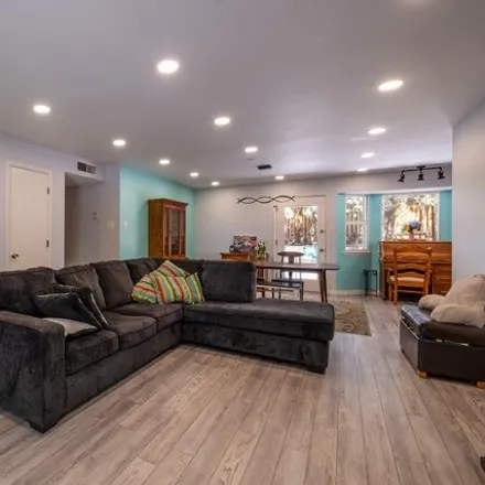 Image 4 - 1898 Kirby Court Northeast, Oñate, Albuquerque, NM 87112, USA - House for sale