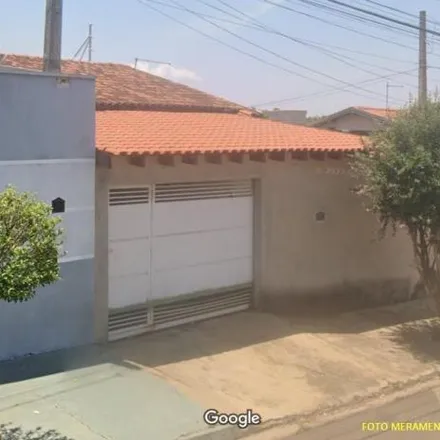 Rent this studio house on Avenida Ângelo Vissali in Jardim Adalberto Roxo, Araraquara - SP