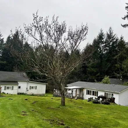 Buy this 3 bed house on 67545 North Bay Drive in Coos County, OR 97459