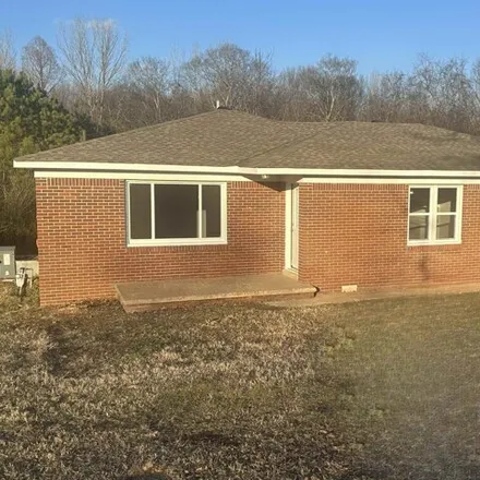 Buy this 3 bed house on 787 Hardin Road in Savannah, TN 38372