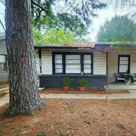 Buy this 2 bed house on 3068 Midway Street in Midway, Shreveport
