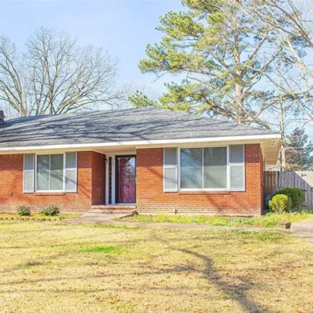 Buy this 3 bed house on 2177 Willow Lane in Corinth, MS 38834