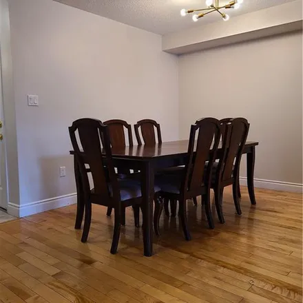 Rent this 3 bed apartment on Kingdom Hall of Jehovah's Witnesses in Silvan Forest Drive, Burlington