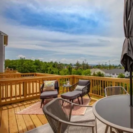 Image 9 - 917 Stonehenge Road, Willow Heights, Albemarle County, VA 22901, USA - Townhouse for sale