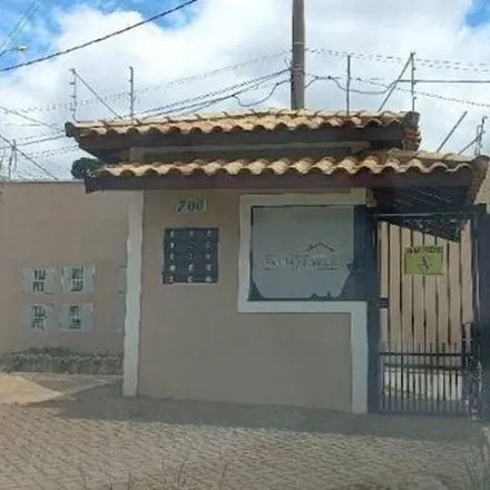 Rent this studio house on Blocos 53 e 54 in Rua Nelson de Gennaro, Bairro do Caguassu