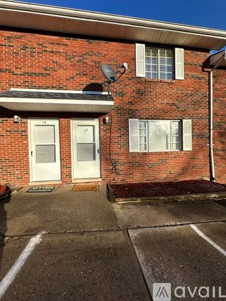 Rent this 2 bed apartment on 5271 W Pea Ridge Rd