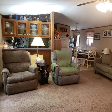 Image 5 - 116 Roundtree Drive, Freeport, IL 61032, USA - House for sale