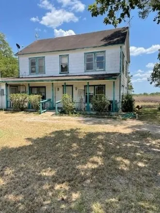 Buy this 3 bed house on Julia Street in El Campo, TX 77437