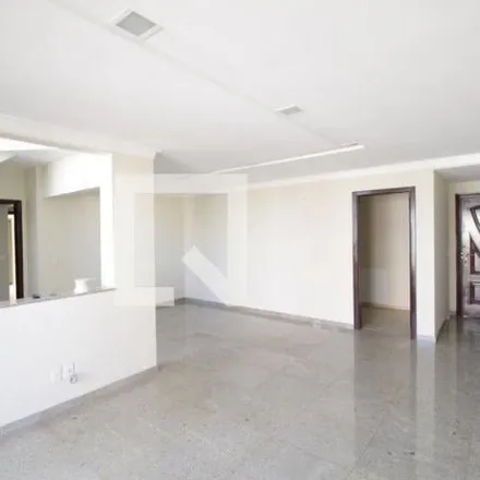 Rent this 5 bed apartment on Rua Fernando Costa in Tabajaras, Uberlândia - MG