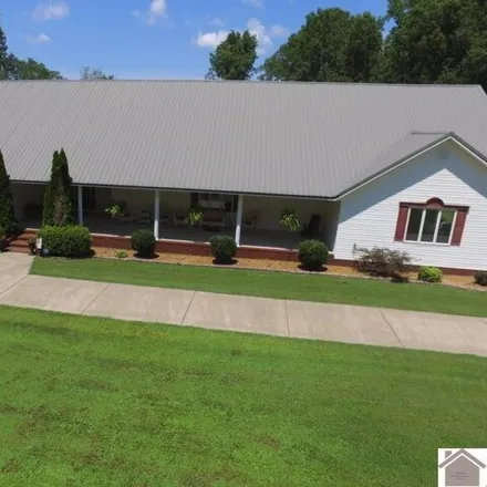 Buy this 4 bed house on 157 Bentwood Drive in Epperson, McCracken County