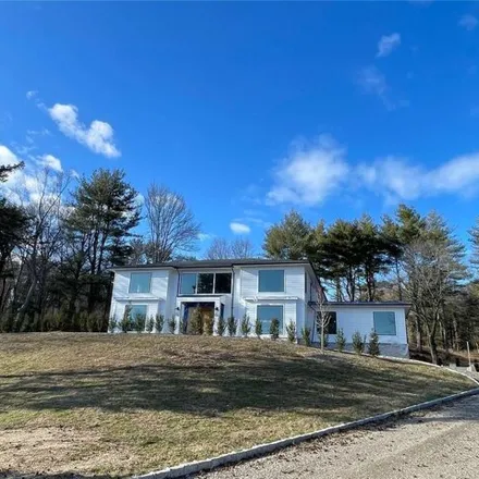 Image 9 - 28 Rolling Hill Road, Village of Old Westbury, Oyster Bay, NY 11568, USA - House for sale