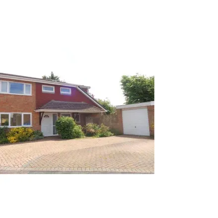 Rent this 4 bed house on Foxglove Close in Basingstoke, RG22 5NR