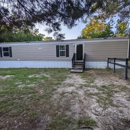 Buy this 2 bed house on 5606 South Bowes Path in Homosassa Springs, FL 34446