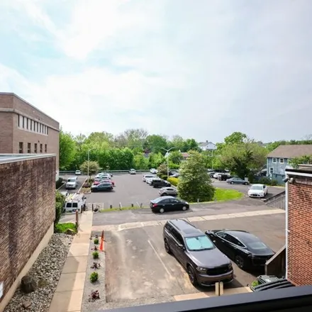 Image 7 - First National Bank, 40 South State Street, Newtown, PA 18940, USA - House for rent