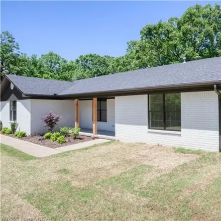 Image 3 - 2915 Bear Hollow Rd, Fort Smith, Arkansas, 72916 - House for sale