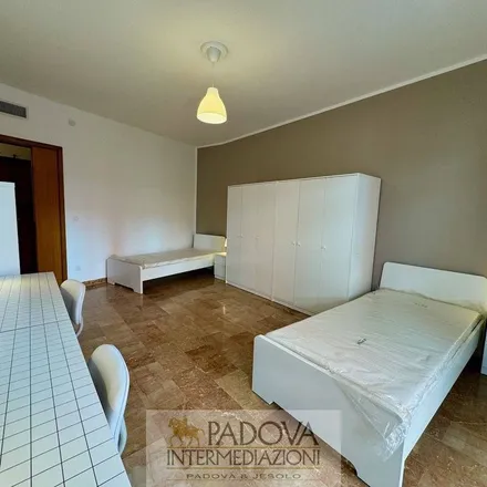 Image 9 - Simon's Bistrot, Via Santa Rita 5, 35127 Padua Province of Padua, Italy - Apartment for rent