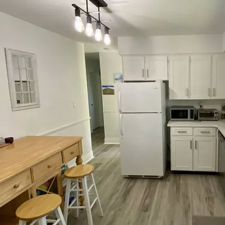 Rent this 3 bed house on Brampton in ON L6Y 5K8, Canada