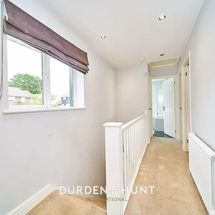 Rent this 4 bed duplex on Cairns Avenue in London, IG8 8DH