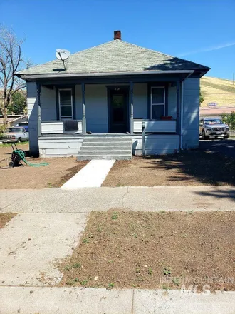 Buy this 3 bed house on 1365 Columbia Street in Pomeroy, WA 99347