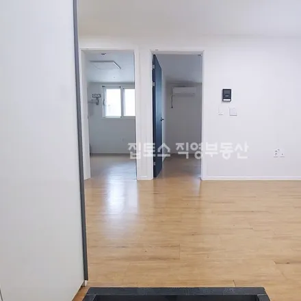 Rent this 2 bed apartment on 서울특별시 성북구 성북동1가 35-7