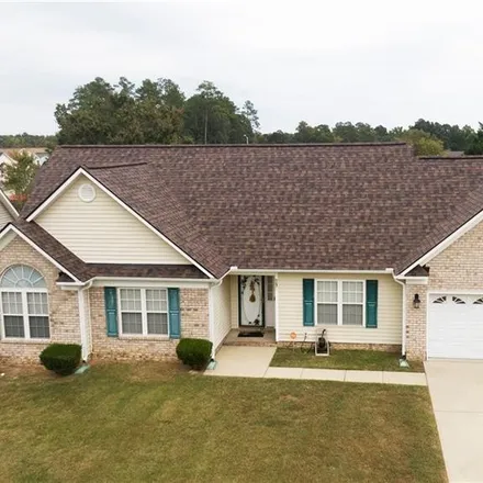 Image 1 - 817 Broadmore Drive, Fayetteville, NC 28314, USA - House for sale