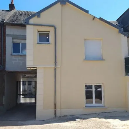 Image 3 - 32 Rue Rotibéquet, 60130 Saint-Just-en-Chaussée, France - Apartment for rent