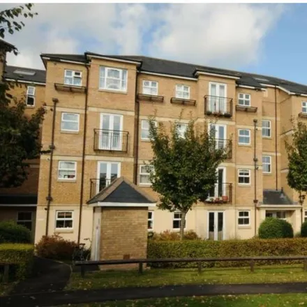 Rent this 3 bed apartment on 86 Venneit Close in Oxford, OX1 1AD