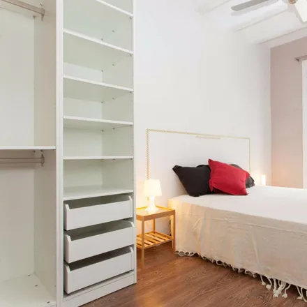 Rent this 2 bed apartment on Carrer del Vint-i-Sis de Gener de 1641 in 08001 Barcelona, Spain