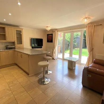 Image 1 - Villa Way, Wootton, NN4 6JH, United Kingdom - Apartment for rent