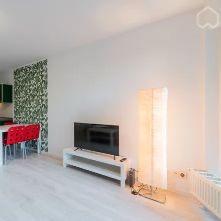 Rent this 2 bed apartment on Gaillardstraße 39 in 13187 Berlin, Germany