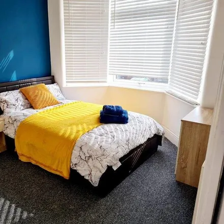 Rent this 1 bed room on 87 Cecil Street in North Watford, WD24 5AF