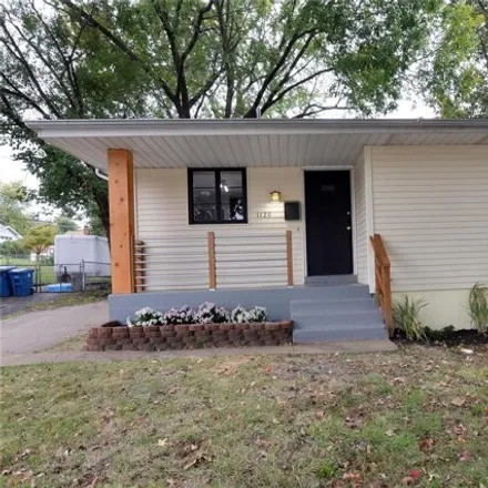 Rent this 3 bed house on 1153 Spring Avenue in Saint Charles, MO 63301