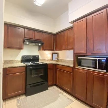Rent this 3 bed condo on Roanoke Trail in Tallahassee, FL 32312